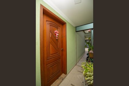 Casa para alugar com 180m², 5 quartos e 4 vagas Casa para alugar com 180m², 5 quartos e 4 vagasHall de entrada