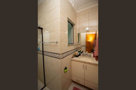 Casa para alugar com 180m², 5 quartos e 4 vagas Casa para alugar com 180m², 5 quartos e 4 vagasBanheiro Social