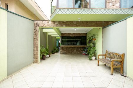 Casa para alugar com 180m², 5 quartos e 4 vagas