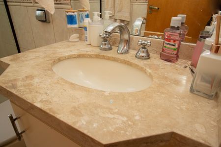 Casa para alugar com 180m², 5 quartos e 4 vagas Casa para alugar com 180m², 5 quartos e 4 vagasBanheiro da Suíte 1