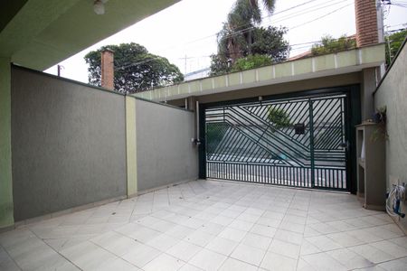 Casa para alugar com 180m², 5 quartos e 4 vagas Casa para alugar com 180m², 5 quartos e 4 vagasGaragem