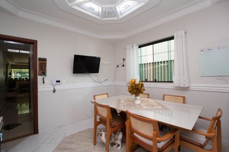 Casa para alugar com 180m², 5 quartos e 4 vagas Casa para alugar com 180m², 5 quartos e 4 vagasCopa