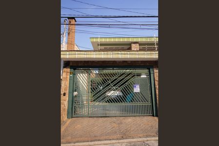 Casa para alugar com 180m², 5 quartos e 4 vagas Casa para alugar com 180m², 5 quartos e 4 vagasFachada