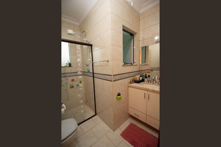 Casa para alugar com 180m², 5 quartos e 4 vagas Casa para alugar com 180m², 5 quartos e 4 vagasBanheiro Social