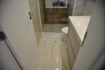 Apartamento à venda com 75m², 3 quartos e 2 vagasBanheiro da Suíte