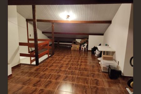 Casa à venda com 3 quartos, 180m² em Bosque da Saúde, São Paulo