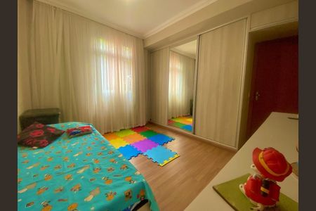 Apartamento à venda com 3 quartos, 75m² em Estrela Dalva, Belo Horizonte