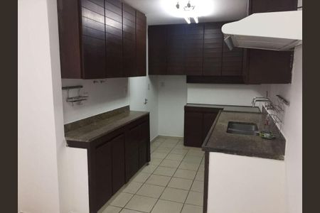 Casa à venda com 3 quartos, 150m² em Itaim Bibi, São Paulo