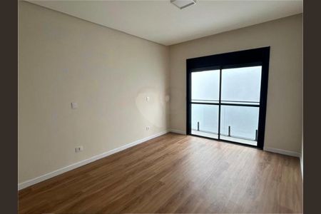 Casa à venda com 3 quartos, 150m² em Vila Yara, Osasco