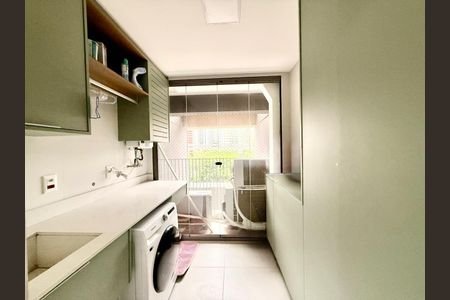 Apartamento para alugar com 143m², 3 quartos e 2 vagas Apartamento para alugar com 143m², 3 quartos e 2 vagasÁrea de serviço