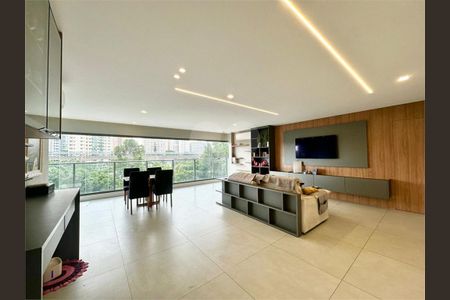 Apartamento à venda com 3 quartos, 143m² em Campo Belo, São Paulo