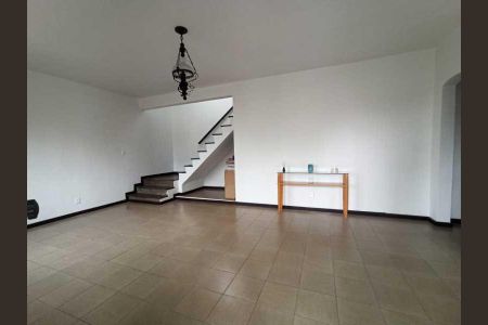 Casa à venda com 4 quartos, 262m² em Pechincha, Rio de Janeiro