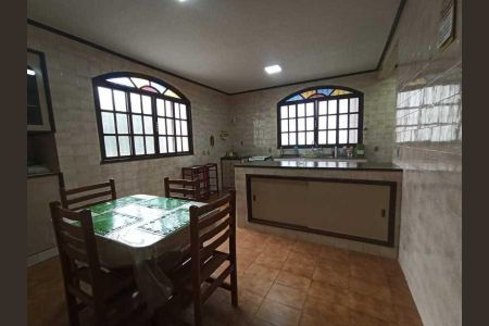 Casa à venda com 4 quartos, 262m² em Pechincha, Rio de Janeiro