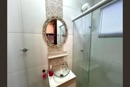 Casa à venda com 2 quartos, 58m² em Vila Carrão, São Paulo