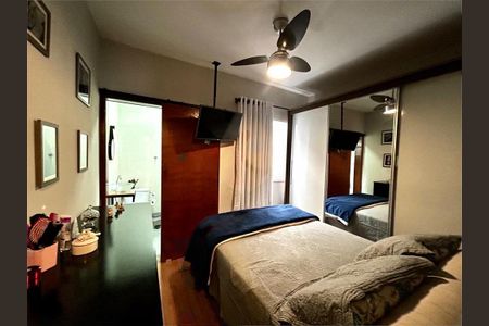 Casa à venda com 2 quartos, 58m² em Vila Carrão, São Paulo