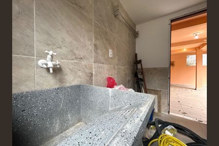 Casa para alugar com 180m², 2 quartos e 1 vagaÁrea de Serviço