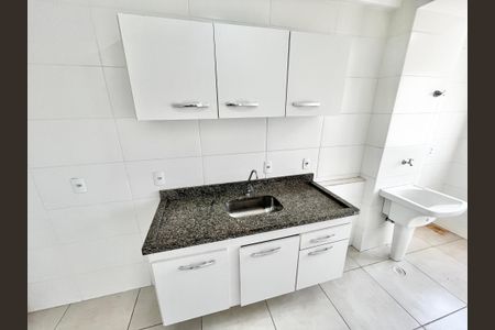 Cozinha de apartamento à venda com 2 quartos, 50m² em Vila Pita, São Paulo