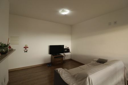 Sala de apartamento para alugar com 2 quartos, 60m² em 121, Jundiaí