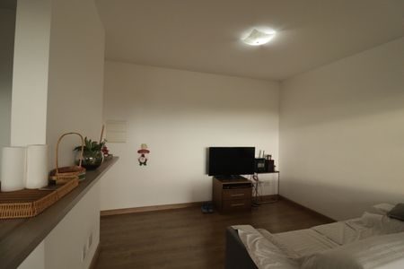 Sala de apartamento para alugar com 2 quartos, 60m² em 121, Jundiaí
