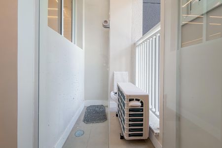 Apartamento à venda com 81m², 2 quartos e 1 vagaÁrea de Serviço