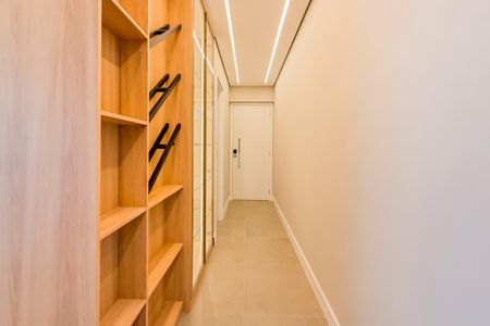 Apartamento à venda com 81m², 2 quartos e 1 vagaSala - Entrada