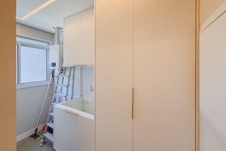 Apartamento à venda com 81m², 2 quartos e 1 vagaÁrea de Serviço