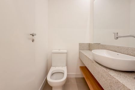 Apartamento à venda com 81m², 2 quartos e 1 vagaLavabo