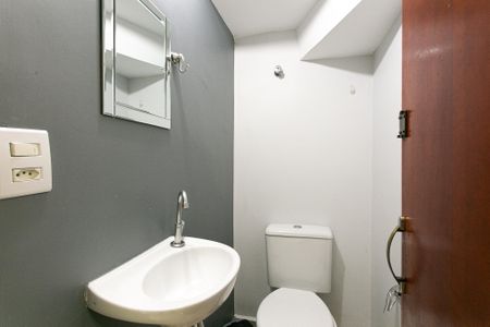 Casa de condomínio para alugar com 57m², 2 quartos e 1 vagaLavabo