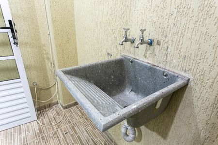 Casa de condomínio para alugar com 57m², 2 quartos e 1 vagaÁrea de Serviço - Tanque