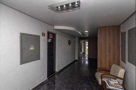Apartamento à venda com 54m², 2 quartos e 1 vagahall de entrada_2