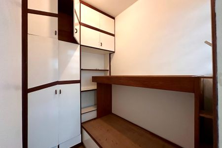 Apartamento para alugar com 550m², 4 quartos e 2 vagas