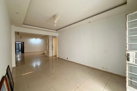 Apartamento para alugar com 550m², 4 quartos e 2 vagas