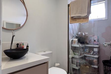 Apartamento para alugar com 76m², 2 quartos e 2 vagas Apartamento para alugar com 76m², 2 quartos e 2 vagasBanheiro da Suíte