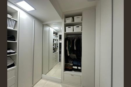 Apartamento à venda com 177m², 3 quartos e 3 vagasCloset da suíte 3