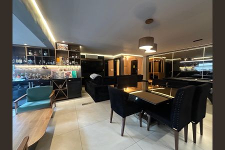 Apartamento à venda com 177m², 3 quartos e 3 vagasSala