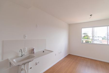 Studio de kitnet/studio para alugar com 1 quarto, 16m² em Itaquera, São Paulo