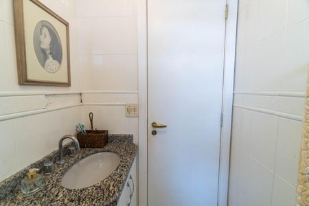Apartamento à venda com 90m², 2 quartos e 1 vagaBanheiro Social