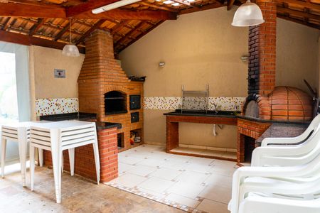 Apartamento à venda com 90m², 2 quartos e 1 vagaÁrea comum - Churrasqueira