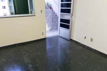 Sala de apartamento para alugar com 2 quartos, 45m² em Campo Grande, Rio de Janeiro