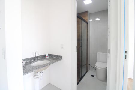 Apartamento para alugar com 38m², 2 quartos e sem vagaBanheiro