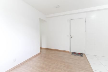 Sala de apartamento para alugar com 2 quartos, 42m² em Jardim Helian, São Paulo
