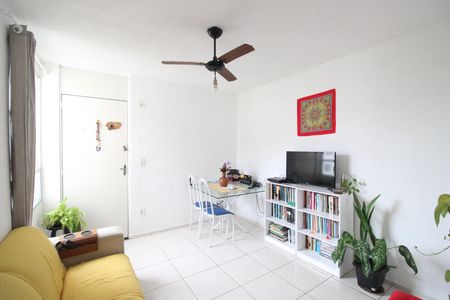 Sala de apartamento à venda com 2 quartos, 44m² em Anil, Rio de Janeiro