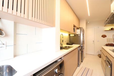 Apartamento à venda com 74m², 1 quarto e 2 vagasCozinha e Área de Serviço