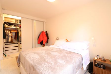 Apartamento à venda com 74m², 1 quarto e 2 vagasSuíte