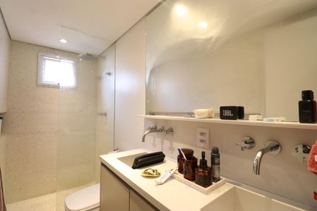 Apartamento à venda com 74m², 1 quarto e 2 vagasBanheiro da Suíte