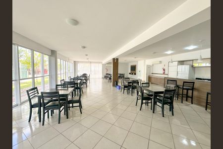 Apartamento para alugar com 66m², 2 quartos e 1 vagaÁrea comum - Salão de festas