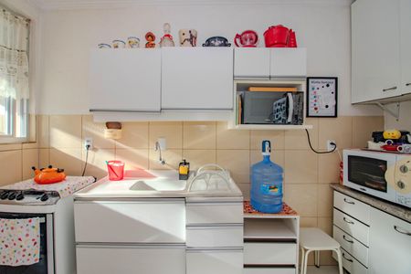 Apartamento à venda com 57m², 2 quartos e sem vagaCozinha e Área de Serviço