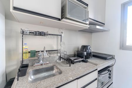 Cozinha de apartamento para alugar com 1 quarto, 26m² em Bela Vista, São Paulo