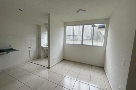 Sala de apartamento para alugar com 2 quartos, 42m² em Vila Ouro Preto, Duque de Caxias