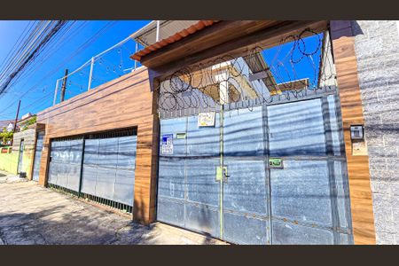 Apartamento para alugar com 45m², 1 quarto e 1 vagaFachada do Prédio com placa